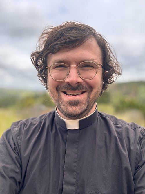Revd Dr jeremy Heuslein.jpg