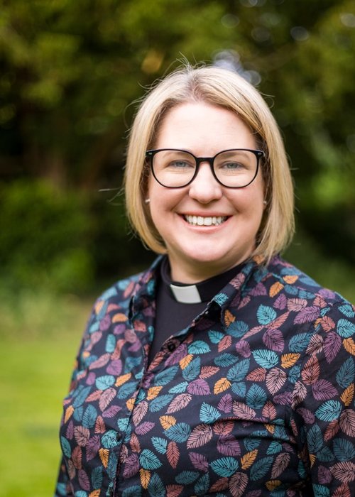 Revd Hannah Robinson.jpg